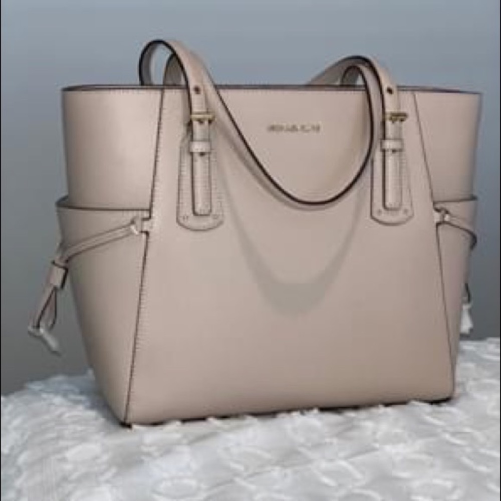 Authentic and Brand New Michael Kors Purse